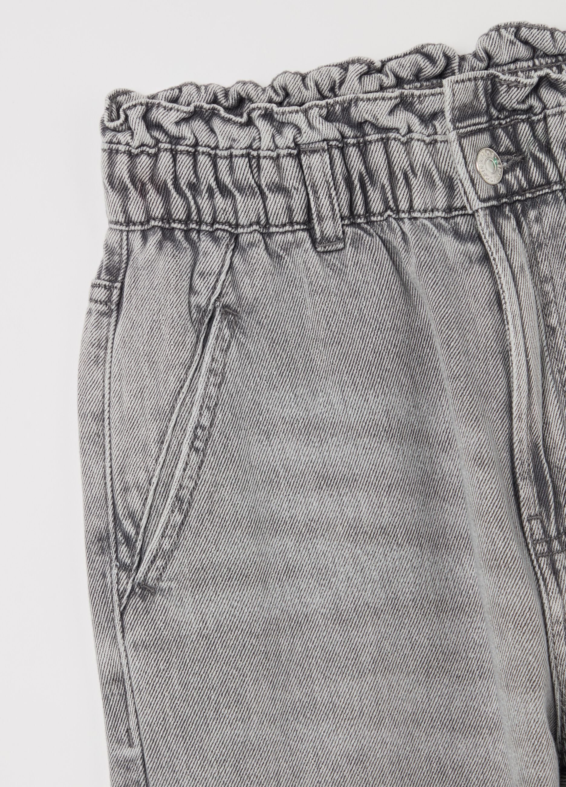 Cropped slouchy-fit jeans