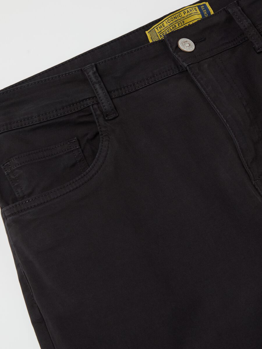 Regular-fit trousers with five pockets_5