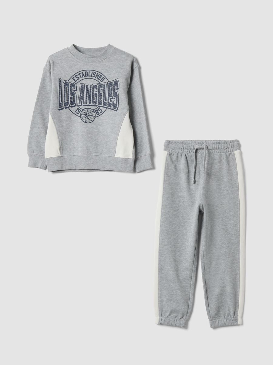 Grey 100% cotton tracksuit with sweatshirt and varsity print for boys_0