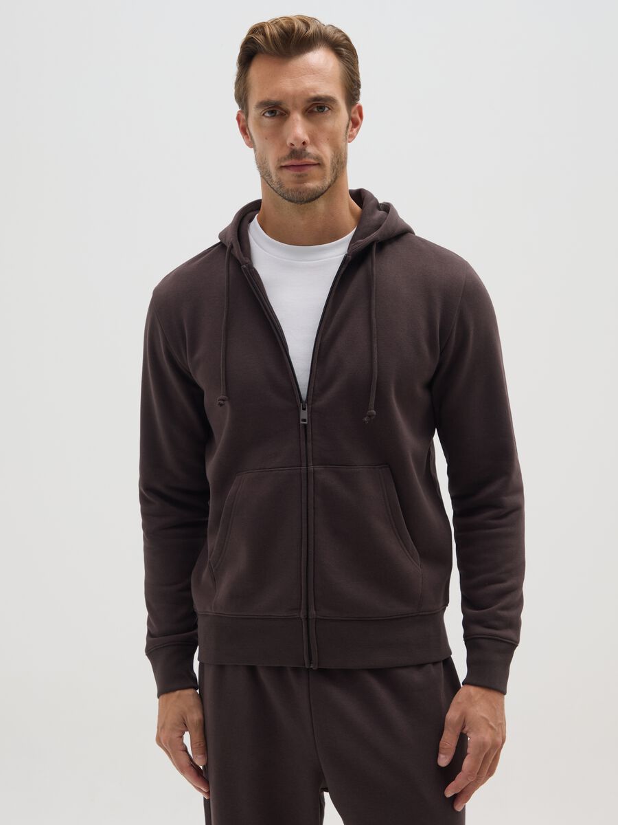 Brown regular fit cotton blend hoodie with zip_0