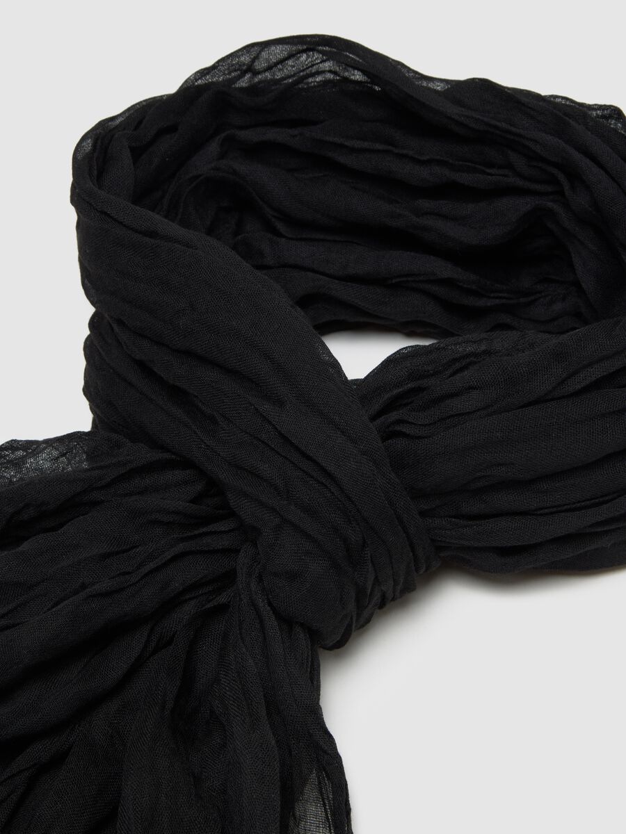 Black Scarf_1