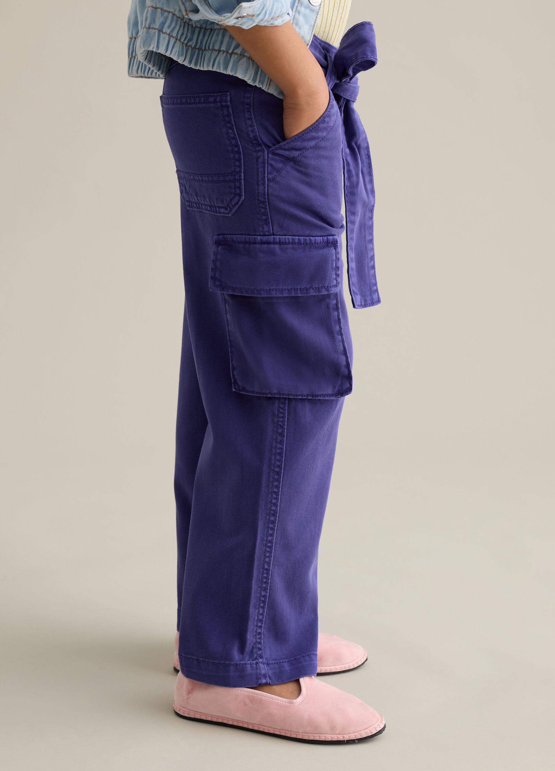 Cargo trousers in cotton and Lyocell with belt