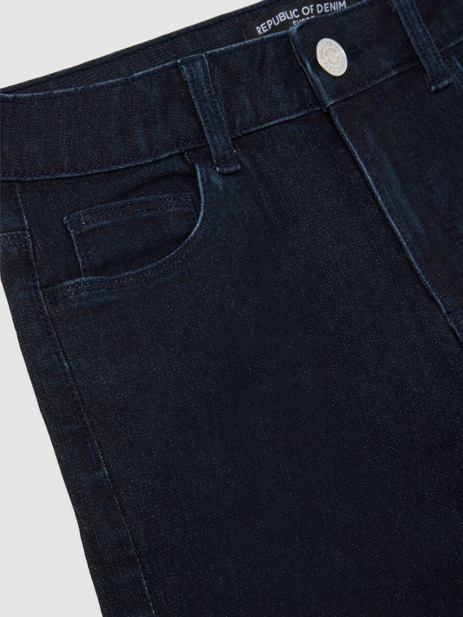 Women's blue cotton-blend shorts regular fit_5