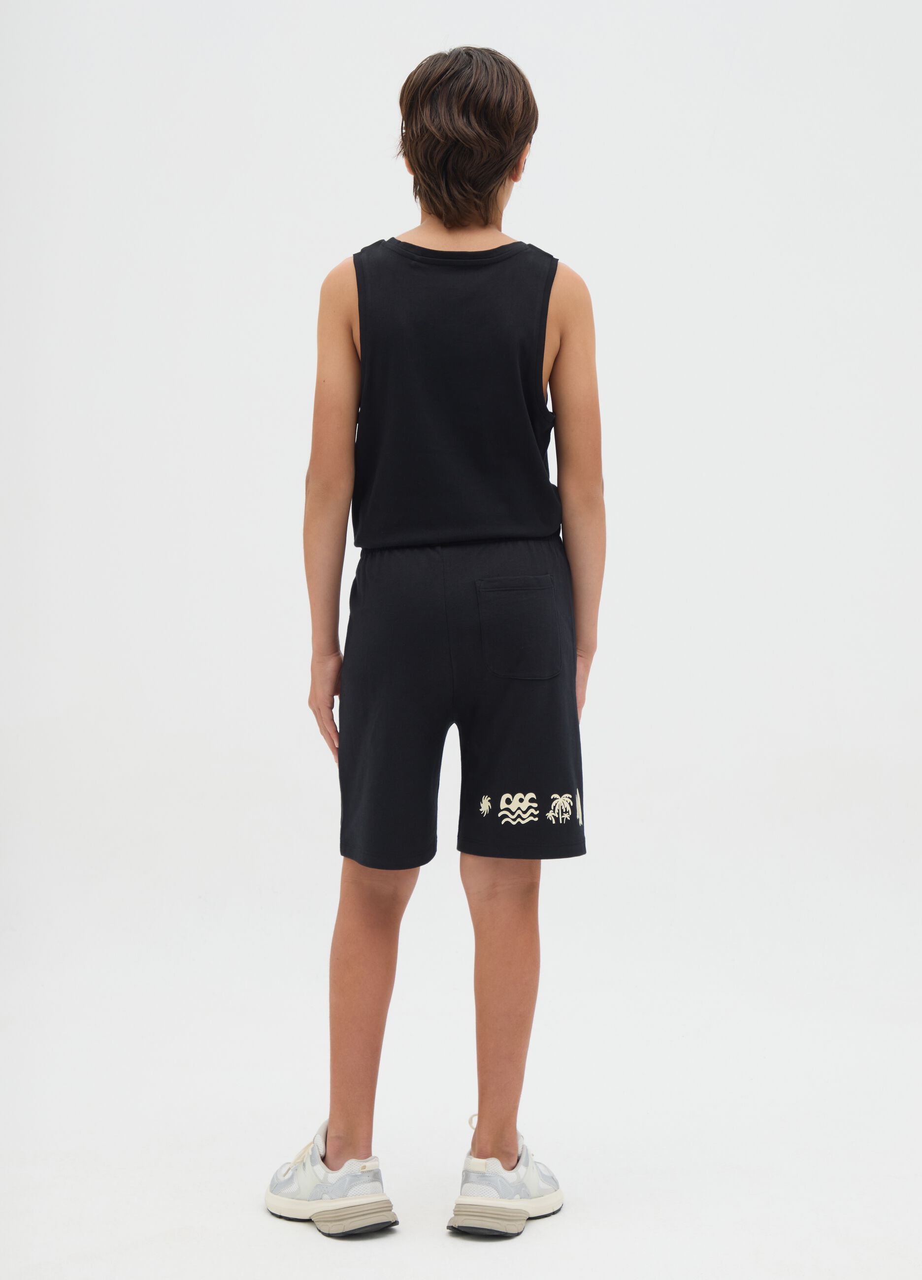 Boys' bermuda shorts in pure black cotton regular fit with print