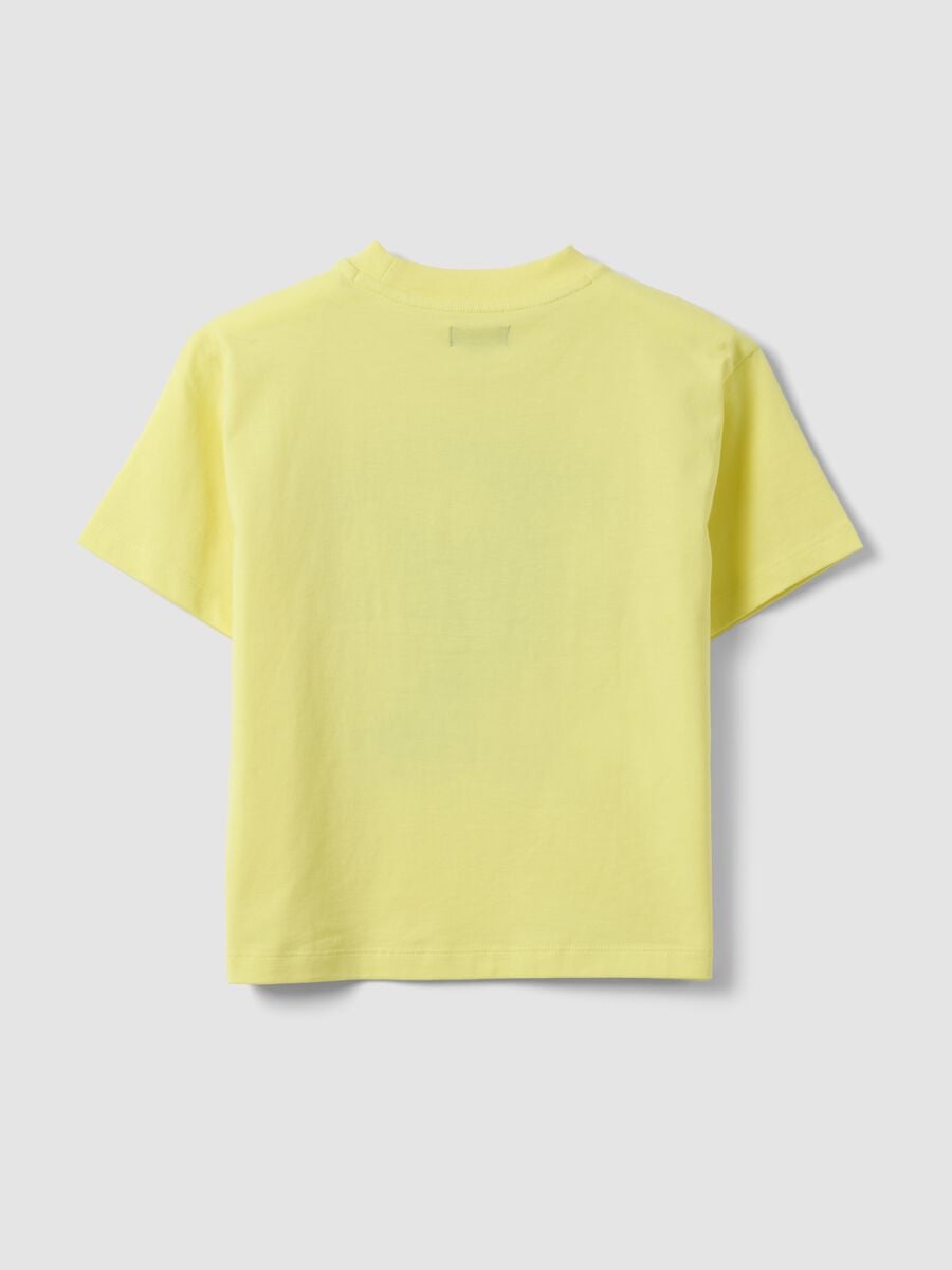 T-shirt gialla in puro cotone over fit da bambino_4