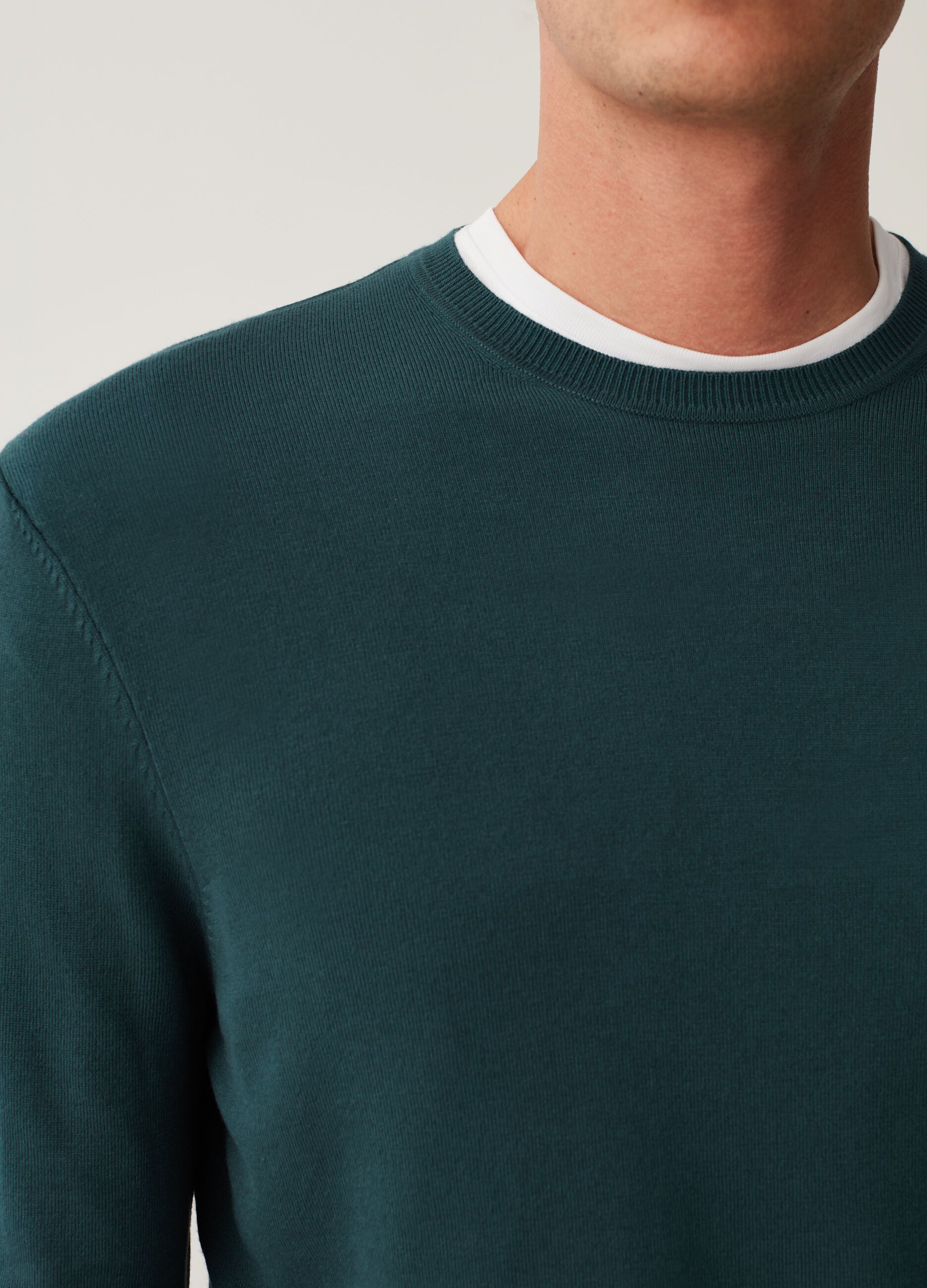 Pullover con scollo rotondo_3
