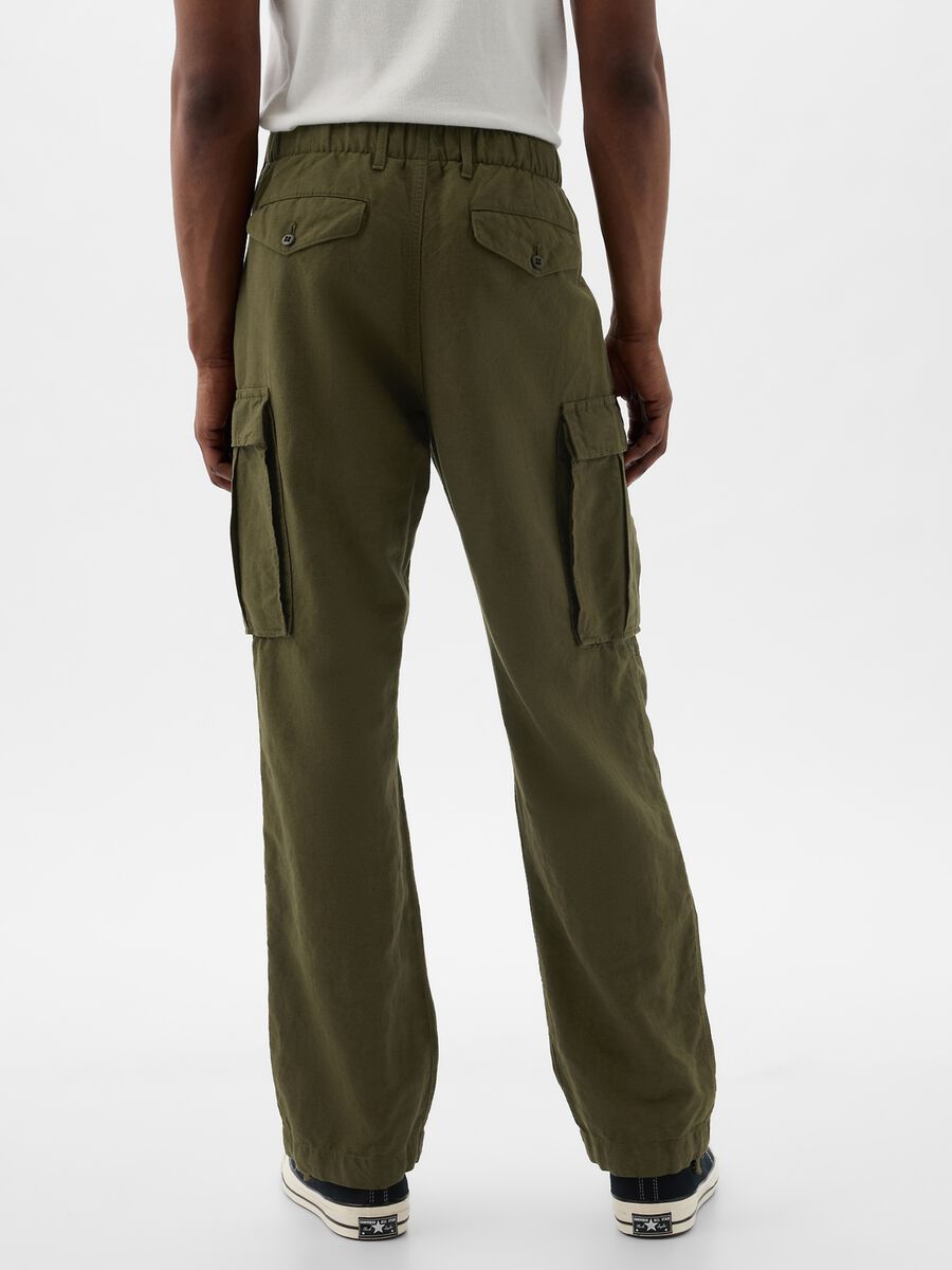 Cargo parachute trousers in linen and cotton_3