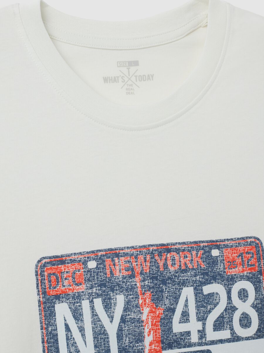 White Pure Cotton Regular Fit T-shirt_5