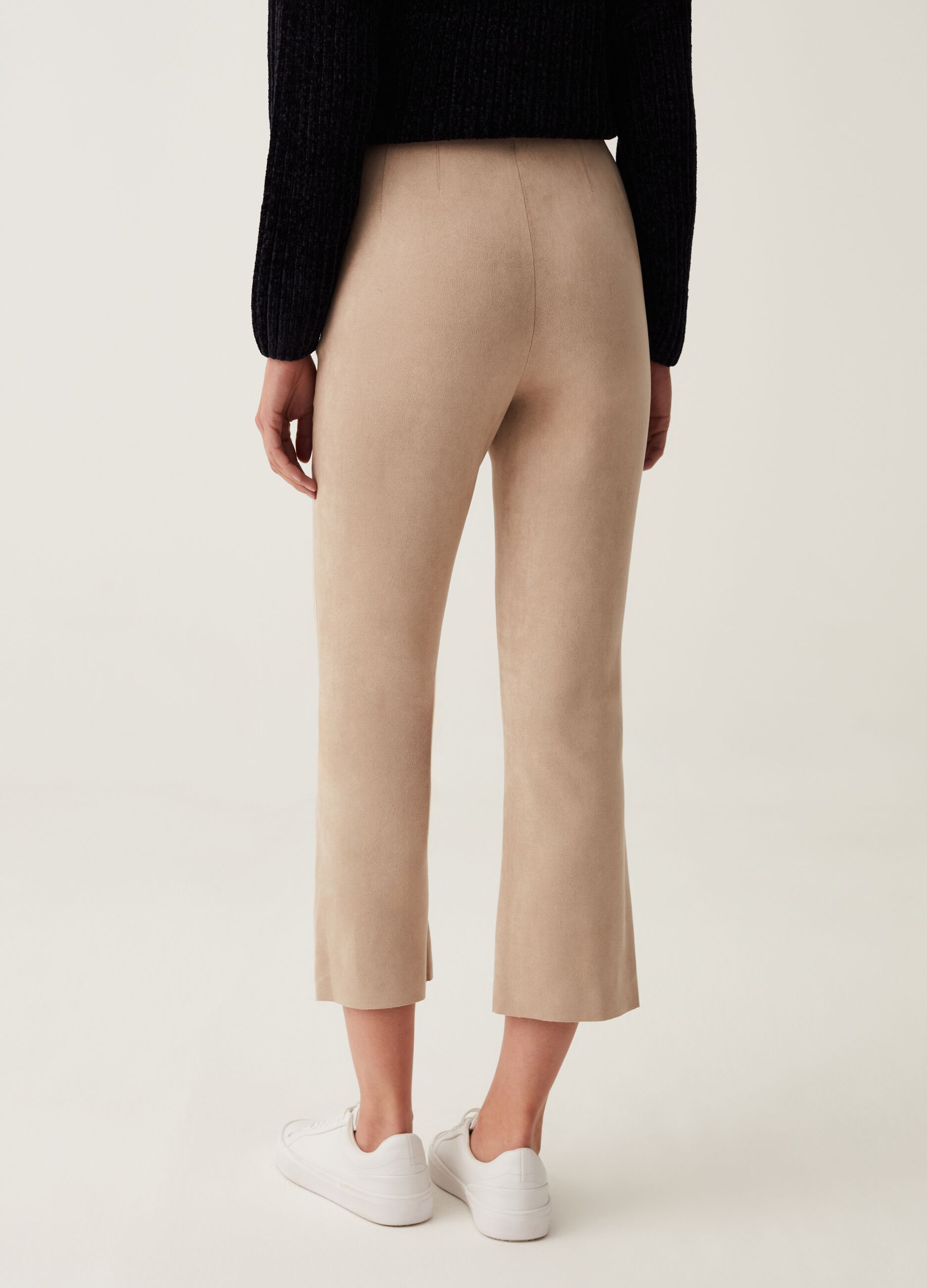 Leggings cropped flare fit scamosciati_2