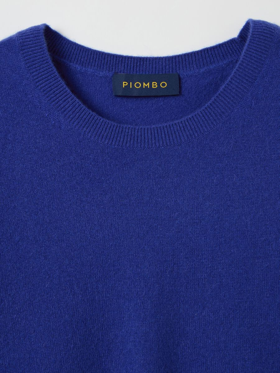 Cashmere pullover with round neck_5