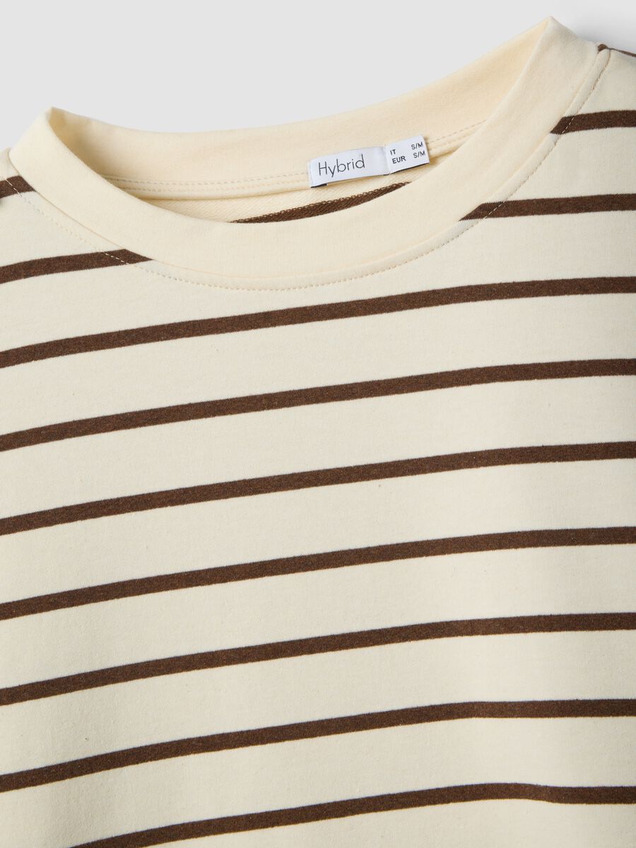 Maglia in misto cotone elasticizzato a righe multicolor regular fit_5