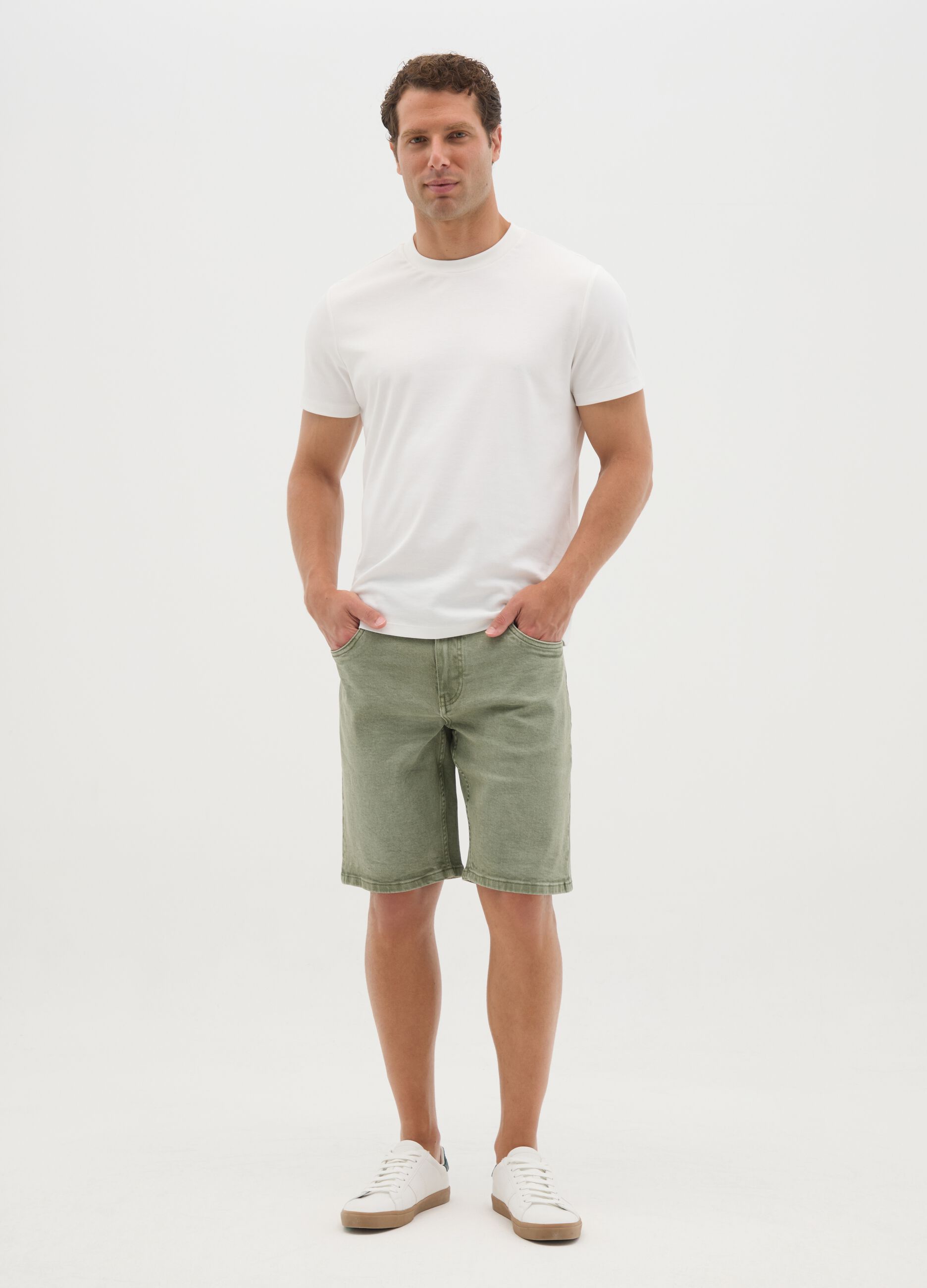 Bermuda da uomo in denim verde regular fit