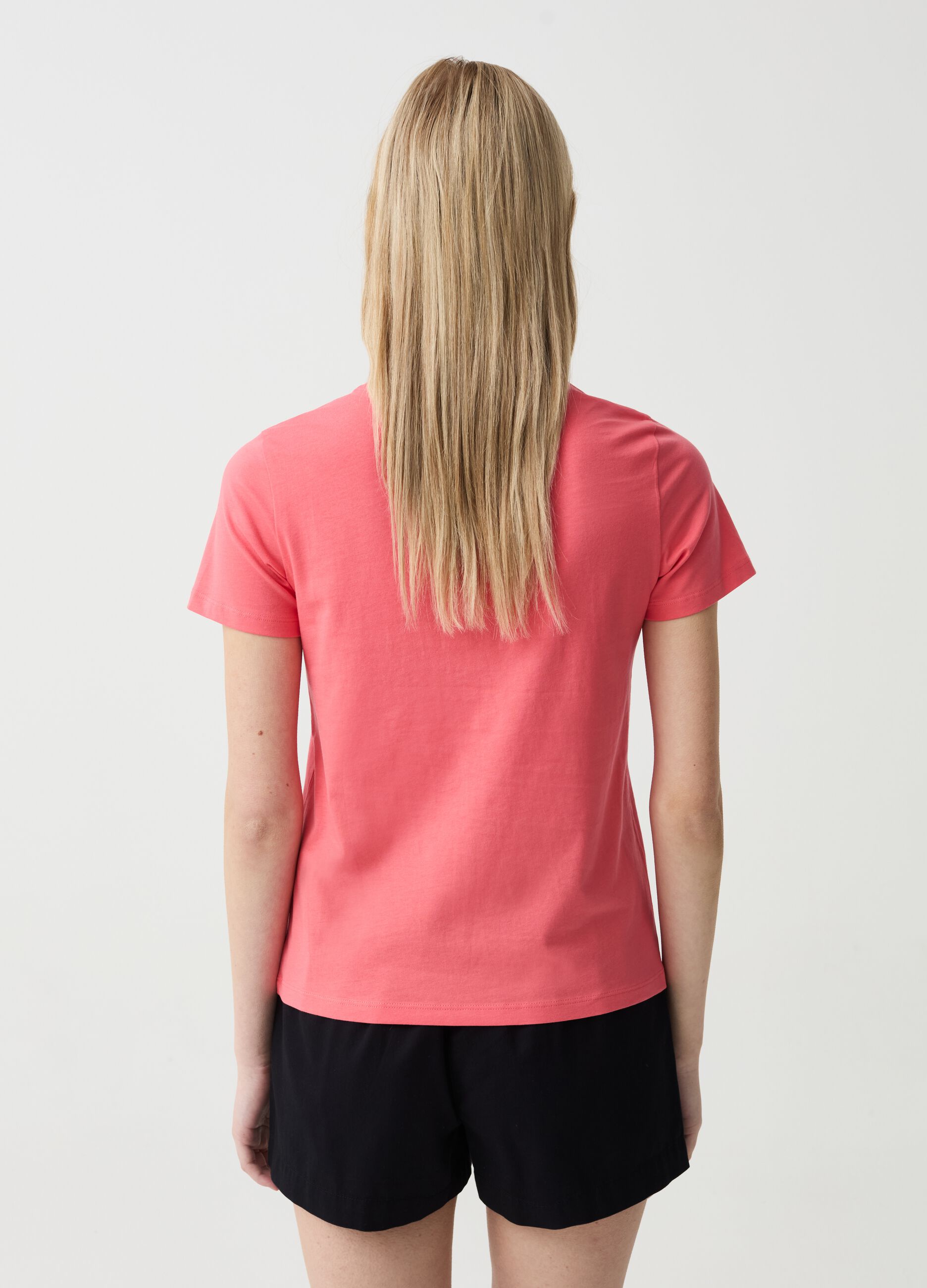 Essential solid colour cotton T-shirt