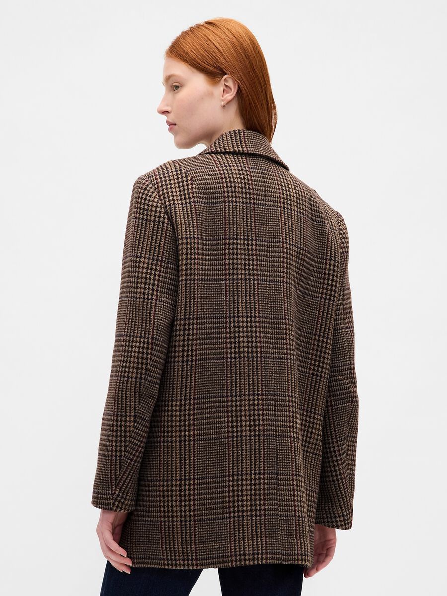 Brown Jacket with Checked Pattern_1