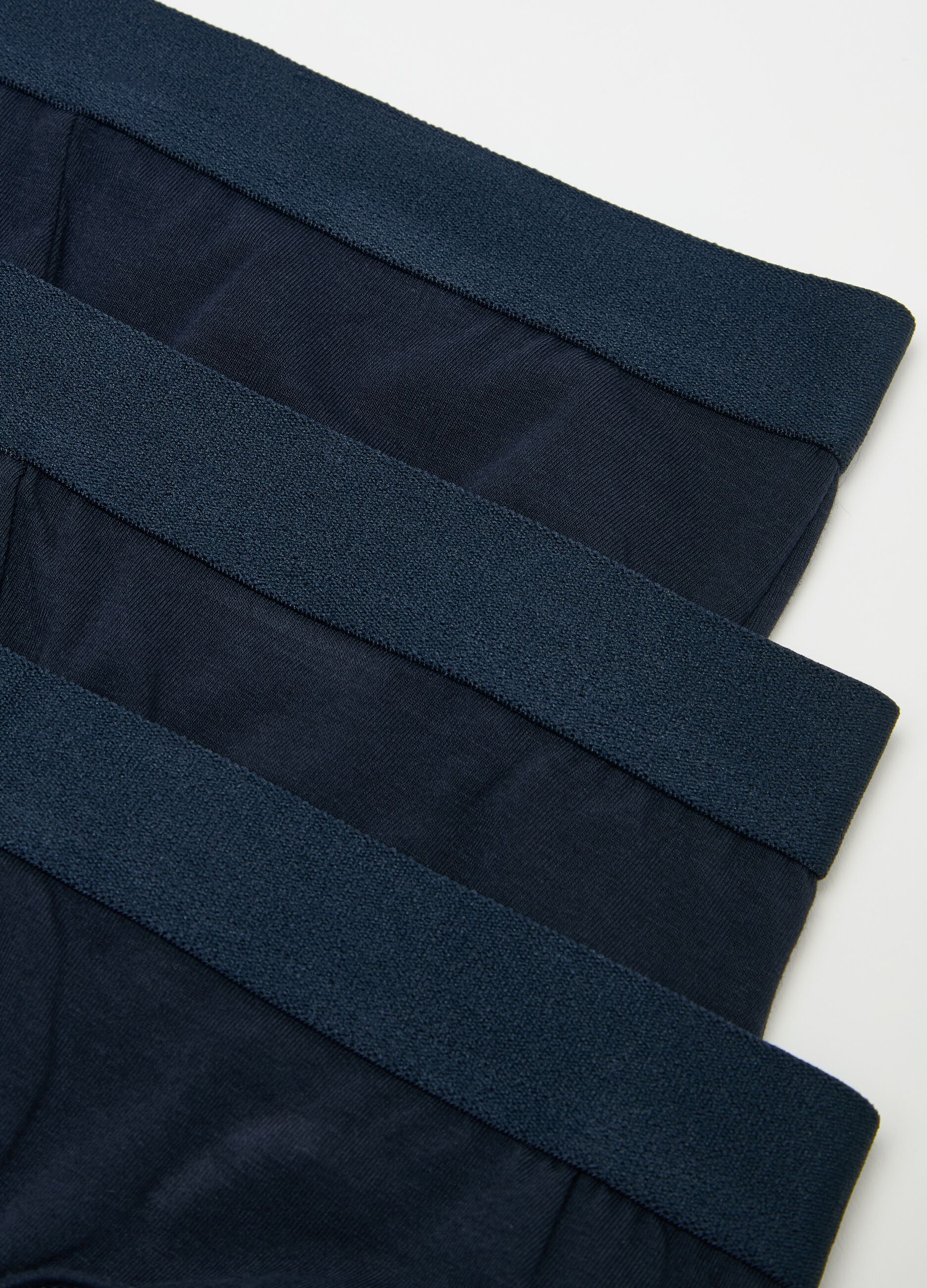 Three-pair pack briefs in stretch cotton