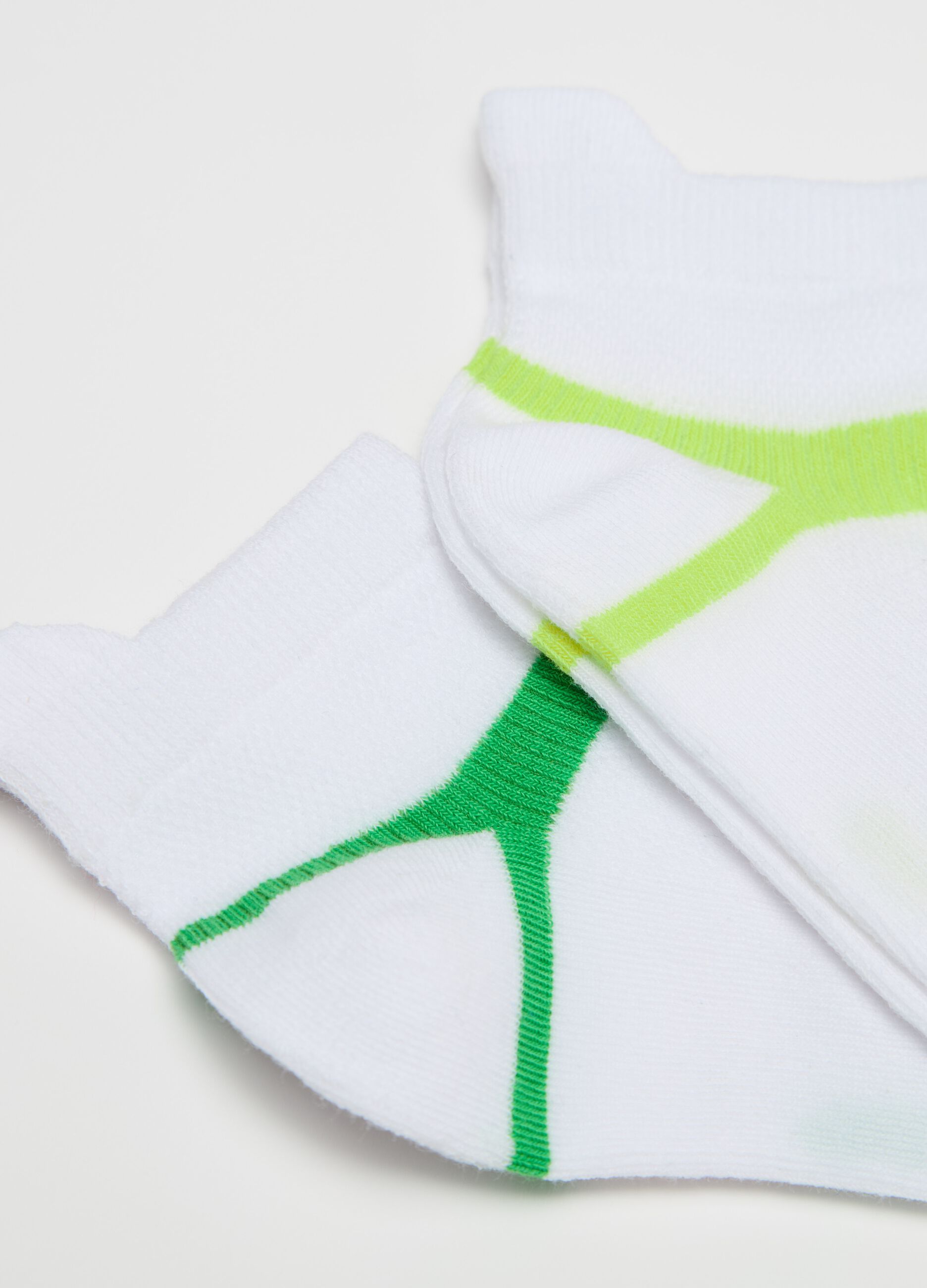 Three-pair pack short socks with contrasting detail