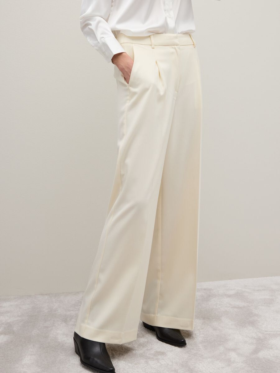 Regular Fit Beige Trousers_3