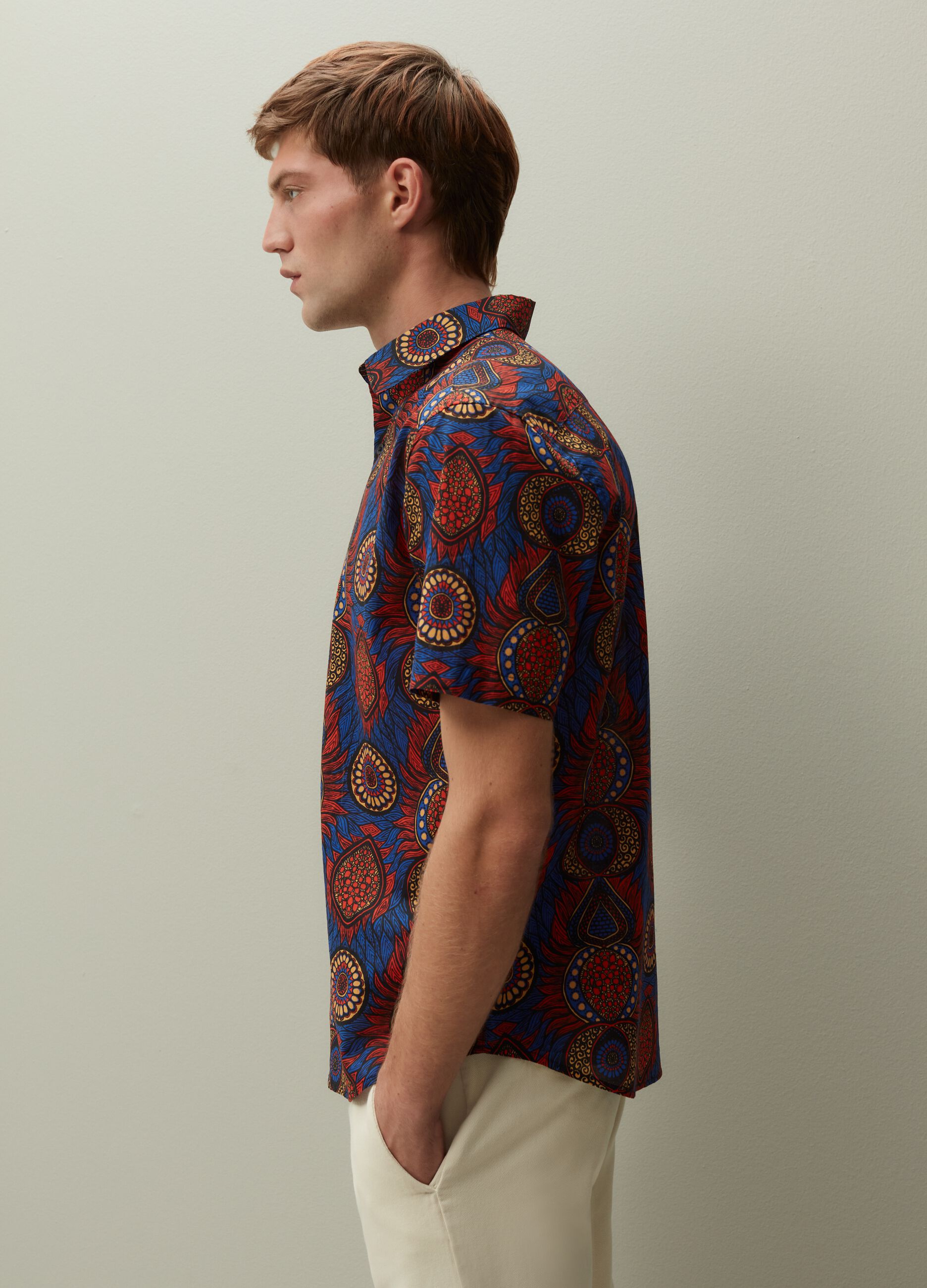 Short-sleeved shirt with ethnic pattern