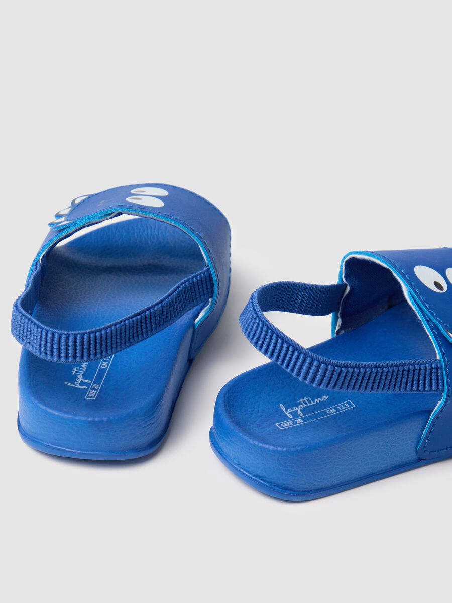 Children's blue EVA sandals with fun eyes_2