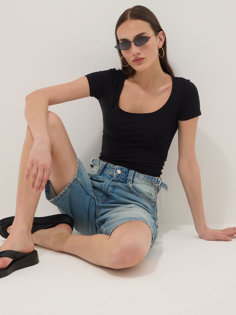 Black stretch cotton T-shirt with square neckline_0