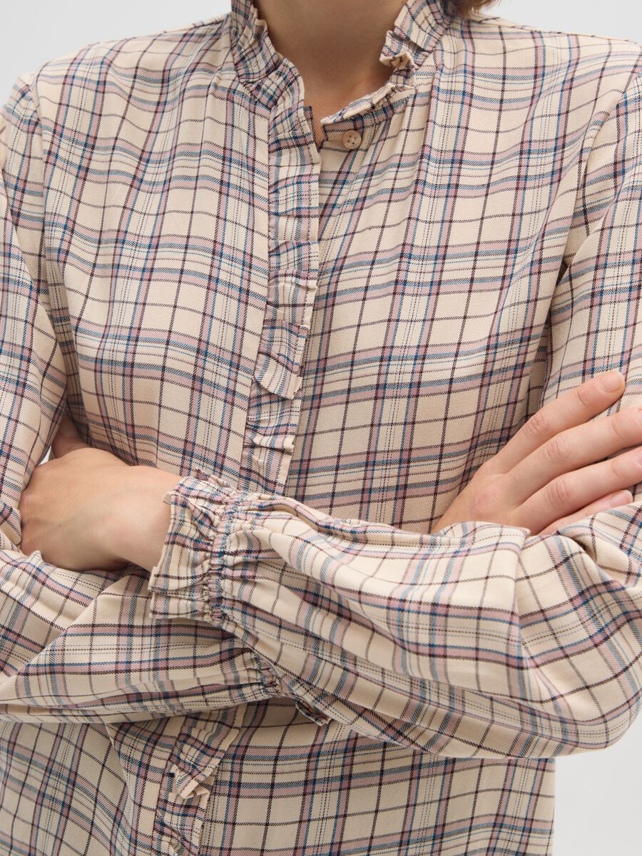 Relaxed Fit Multicolour Checked Flannel Shirt_3