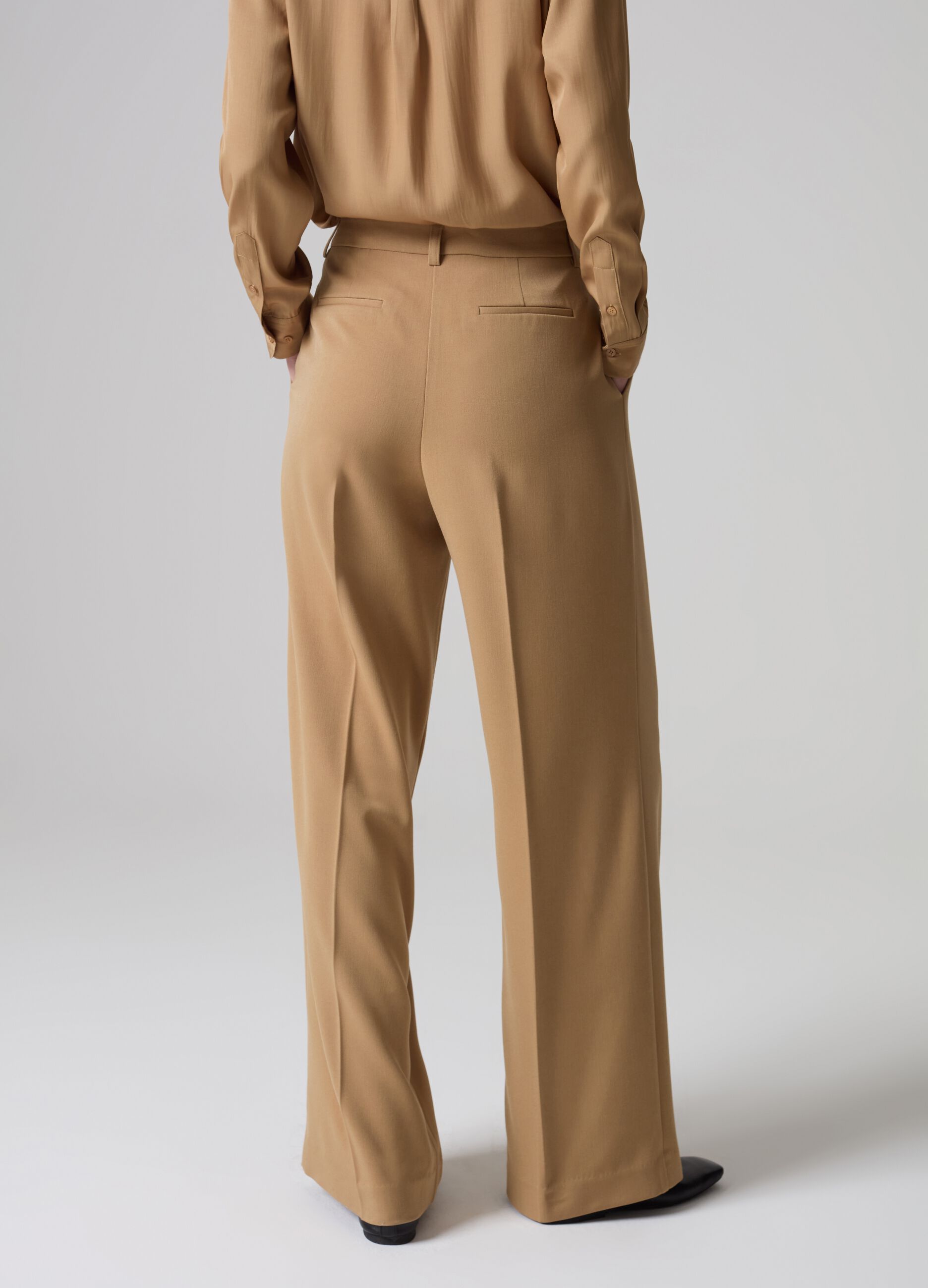 Pantaloni ampi in tessuto collezione PIOMBO