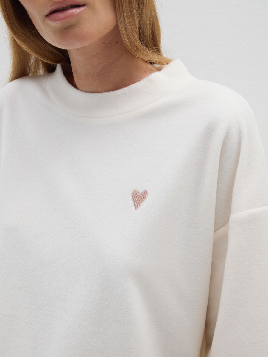 White regular fit fleece sweatshirt with embroidery_3