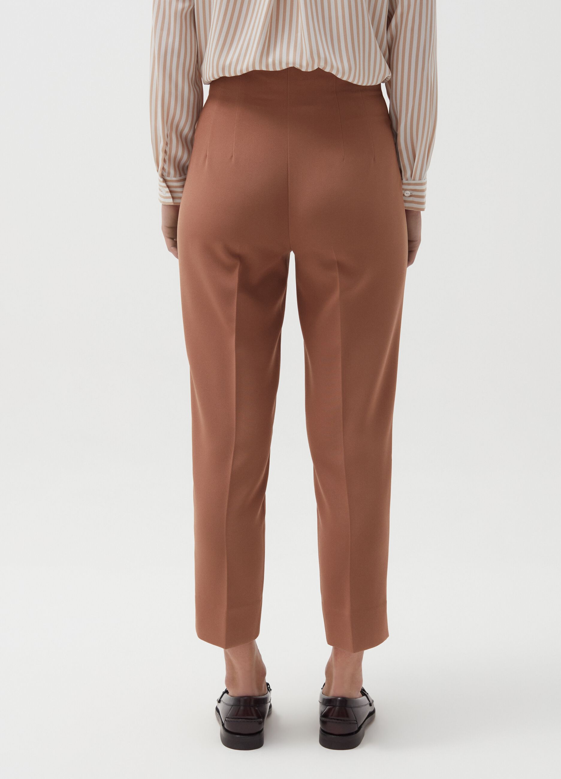Crop trousers with high waist band