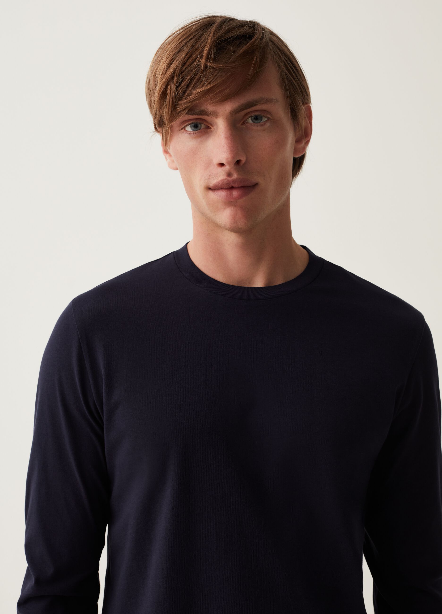 T-shirt girocollo a maniche lunghe_1