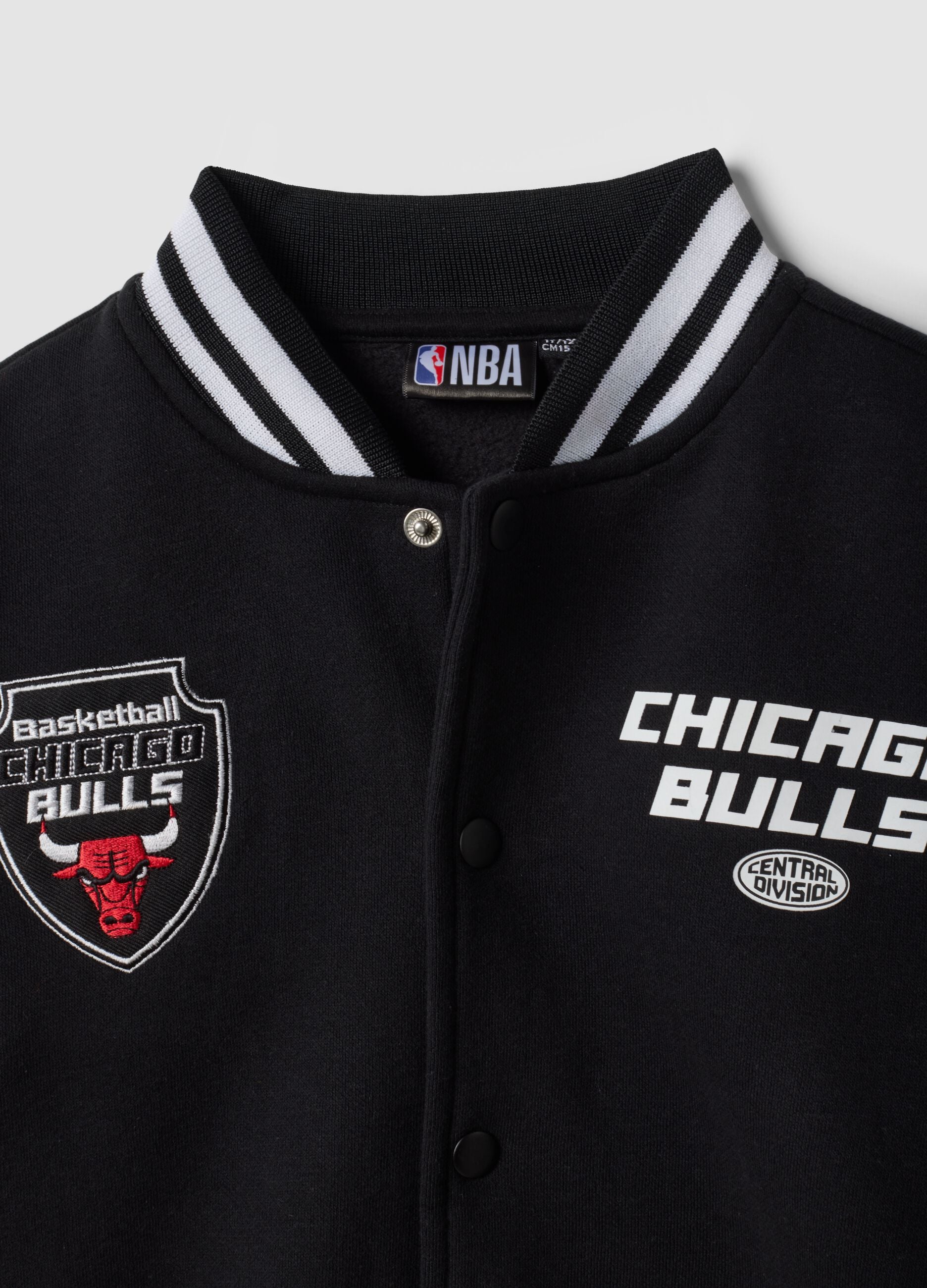 Black cotton-blend sweatshirt for boys with Chicago Bulls graphics