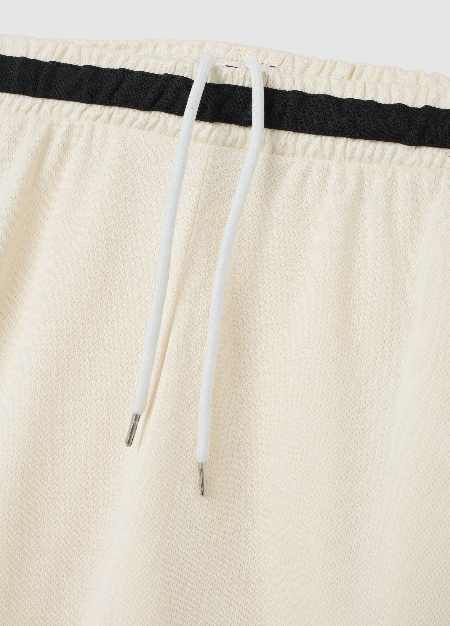 Men's white regular fit fabric shorts