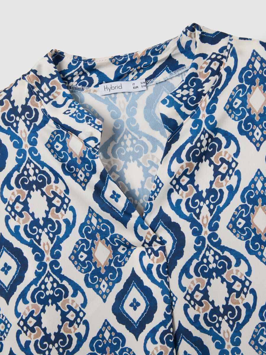 Multicolour regular fit blouse with pattern_5