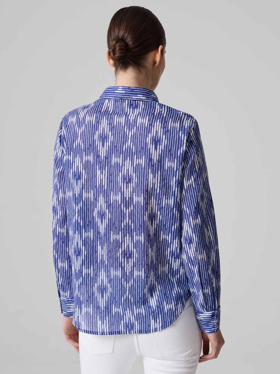 Cotton shirt with ikat print_2