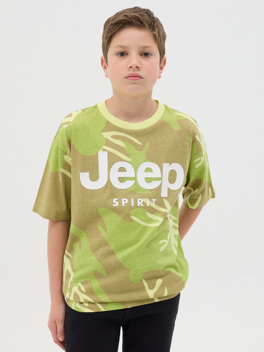 T-shirt in cotone camouflage con stampa logo_0
