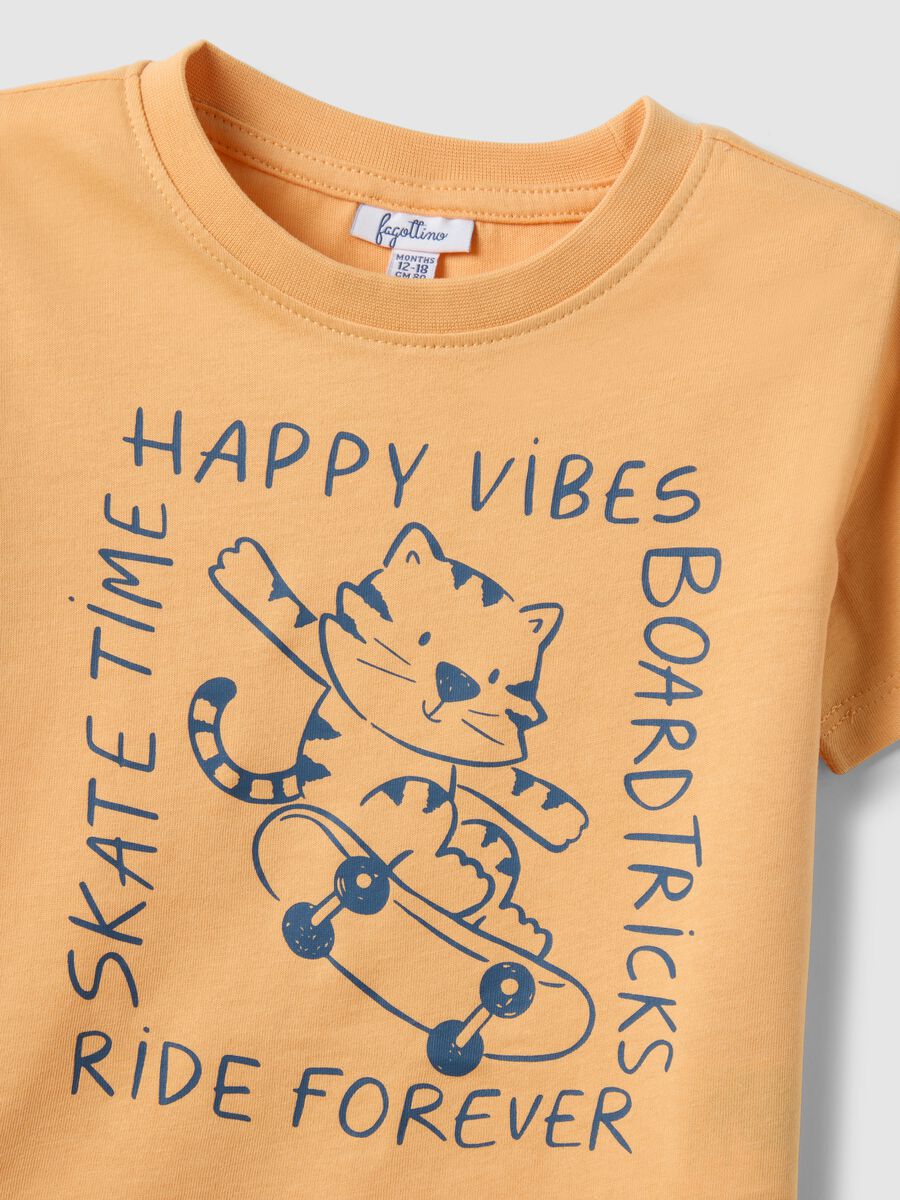 Regular fit orange pure cotton t-shirt for children with print_2