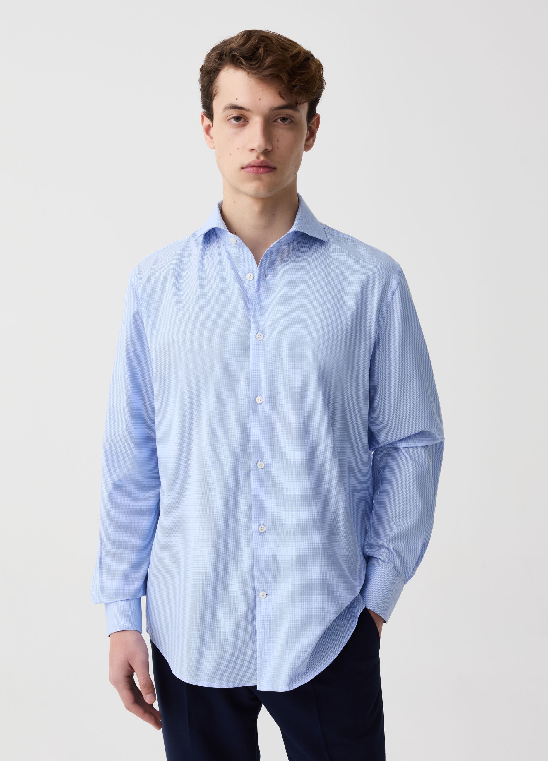 Regular-fit easy-iron shirt with micro pattern