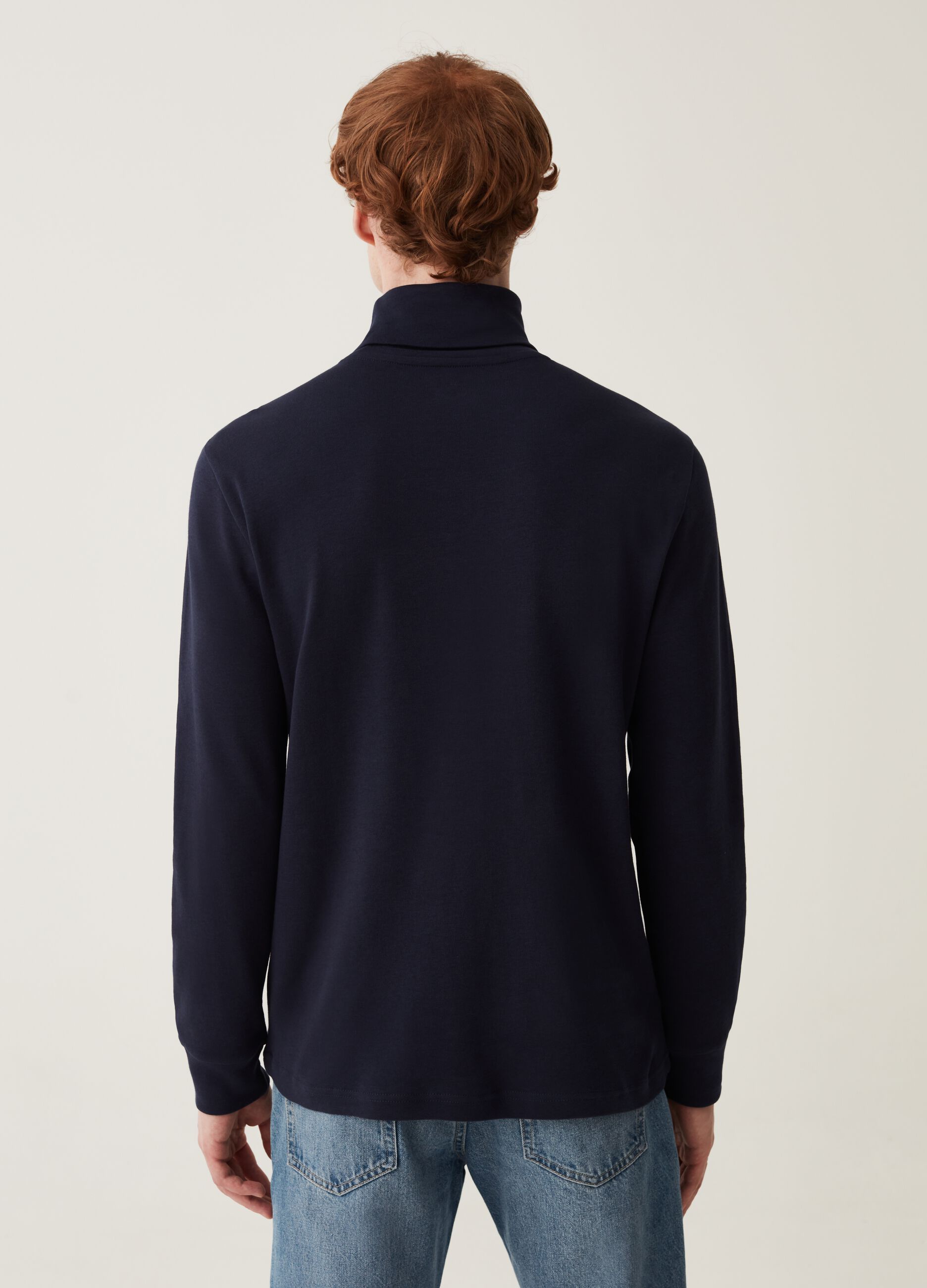 T-shirt a maniche lunghe con collo alto_2