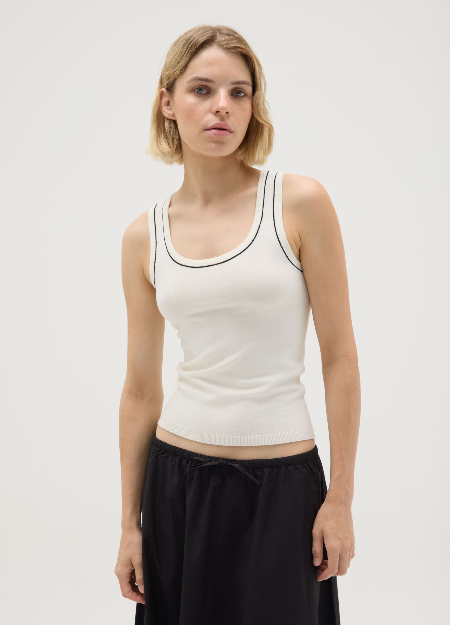 Women's white viscose blend top, regular fit