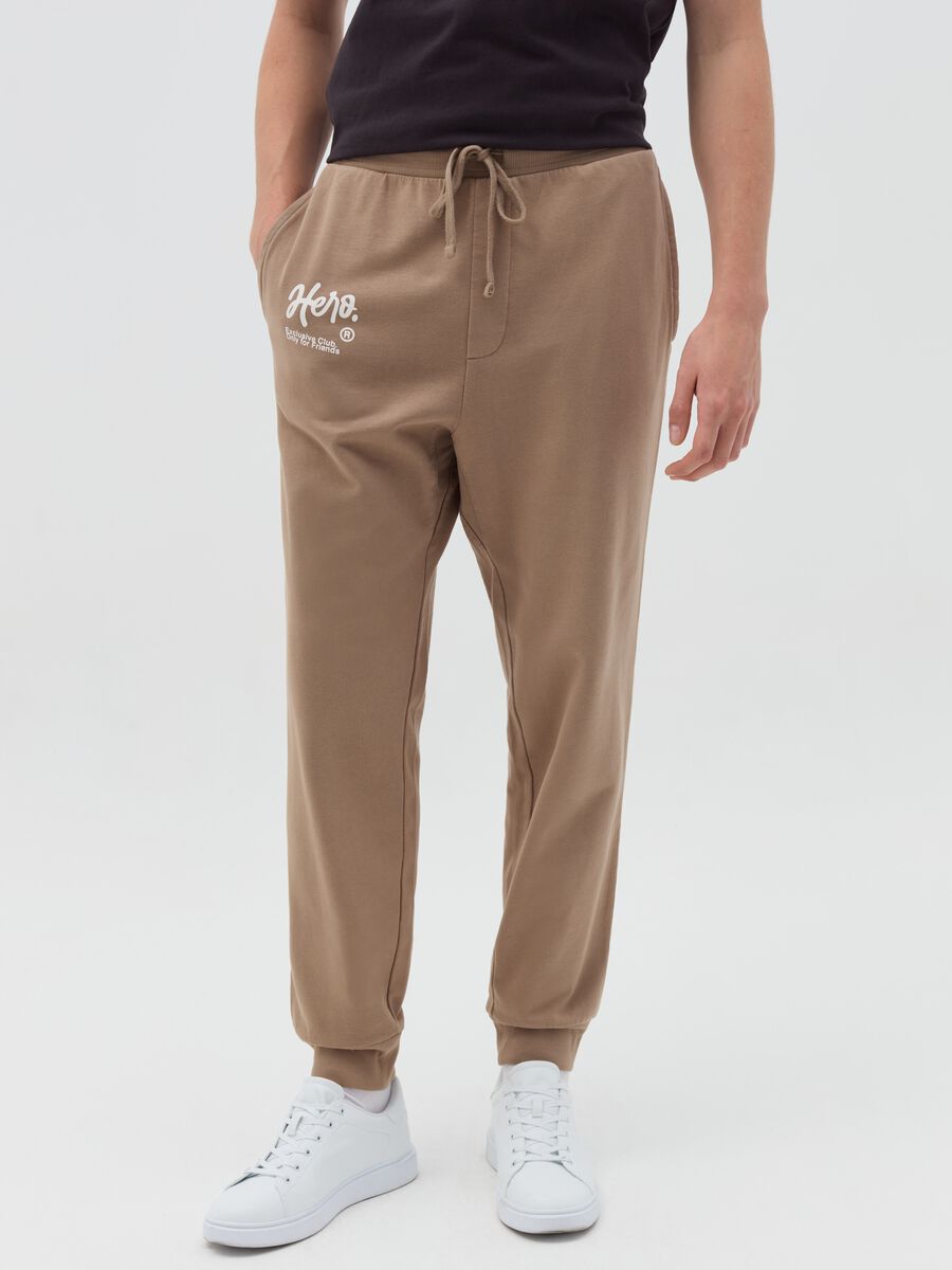 Fleece joggers with print_1