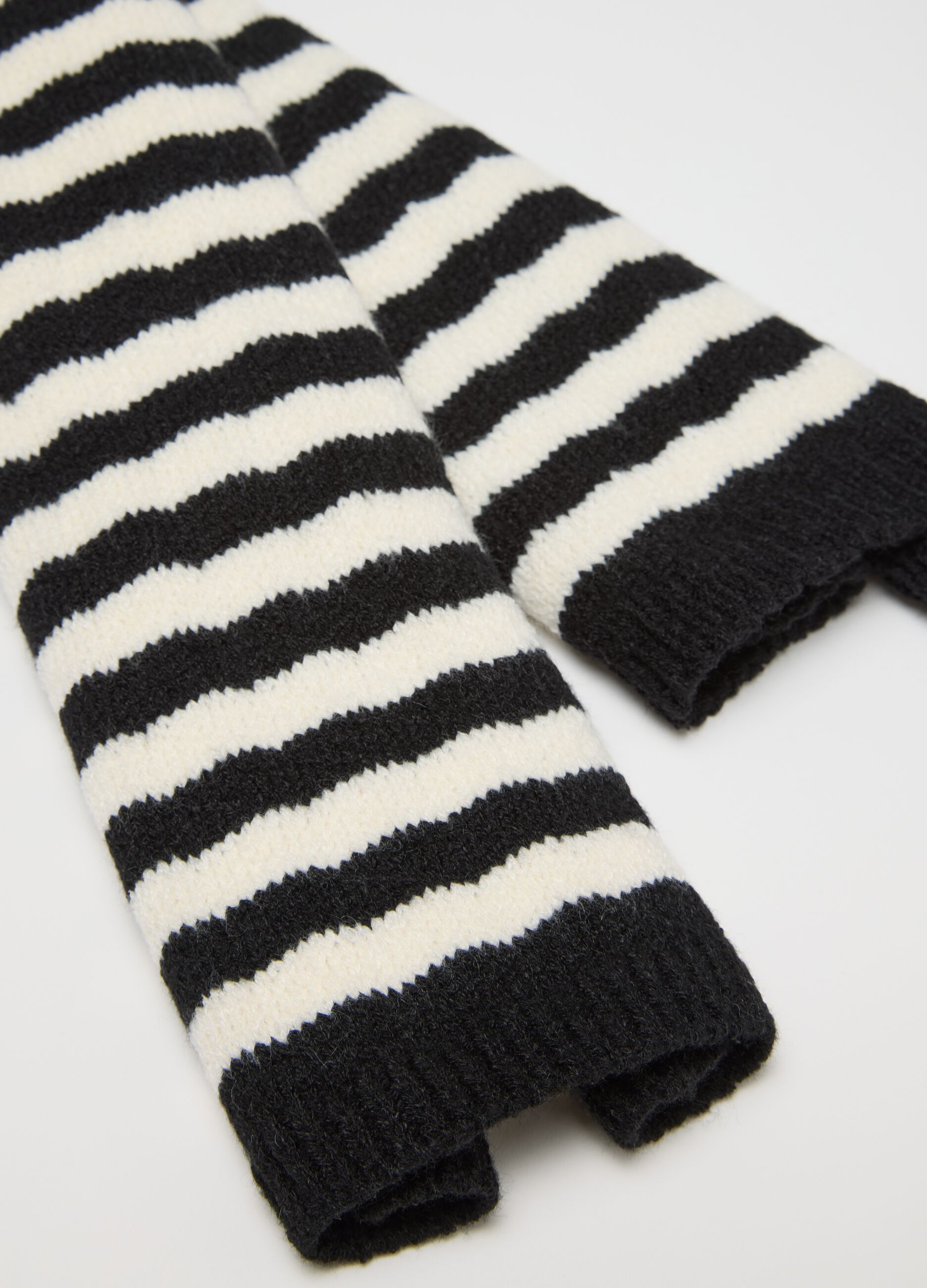 Girls' Black and White Striped Scarf