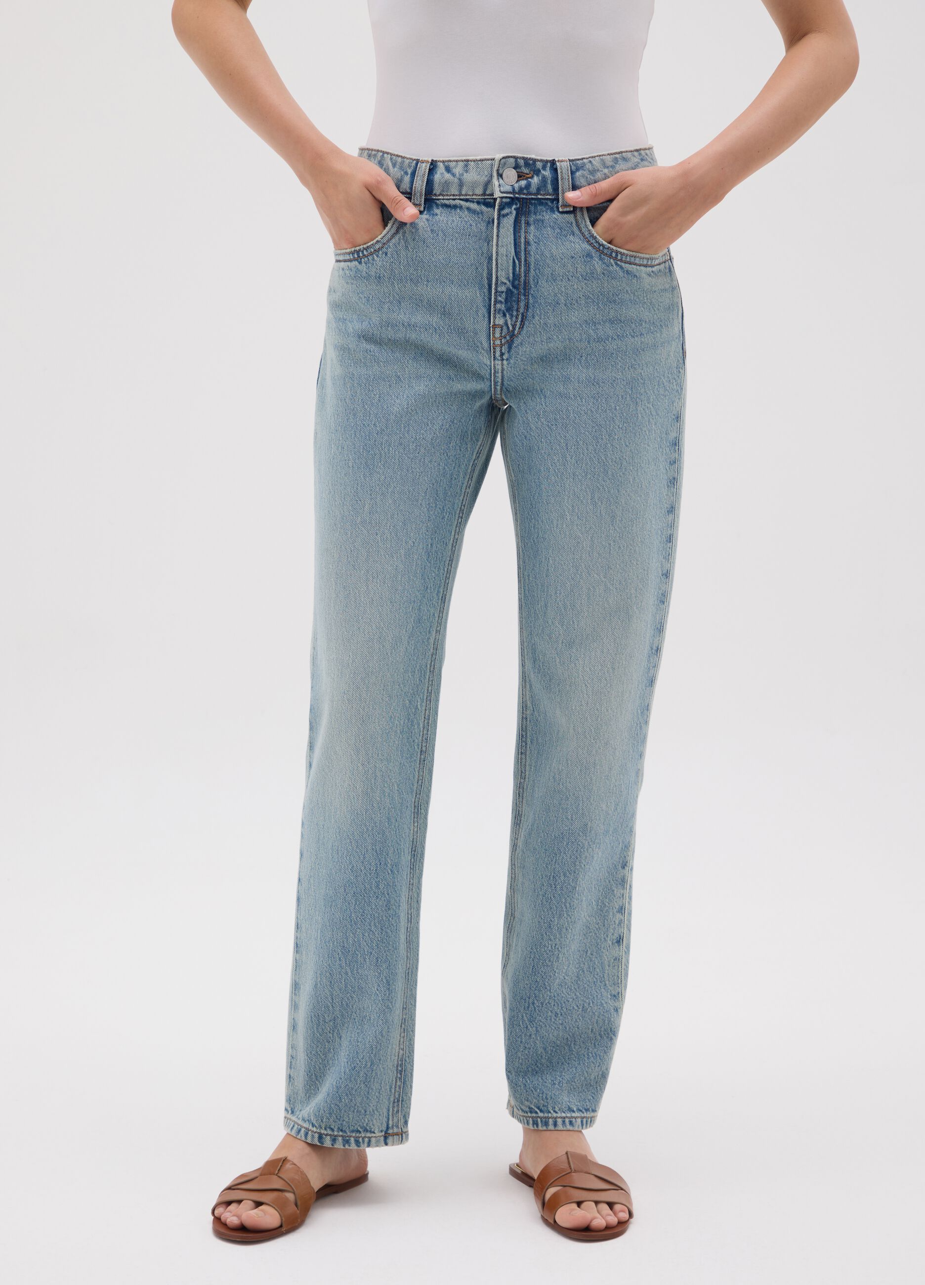 Women's jeans in pure cotton denim regular fit