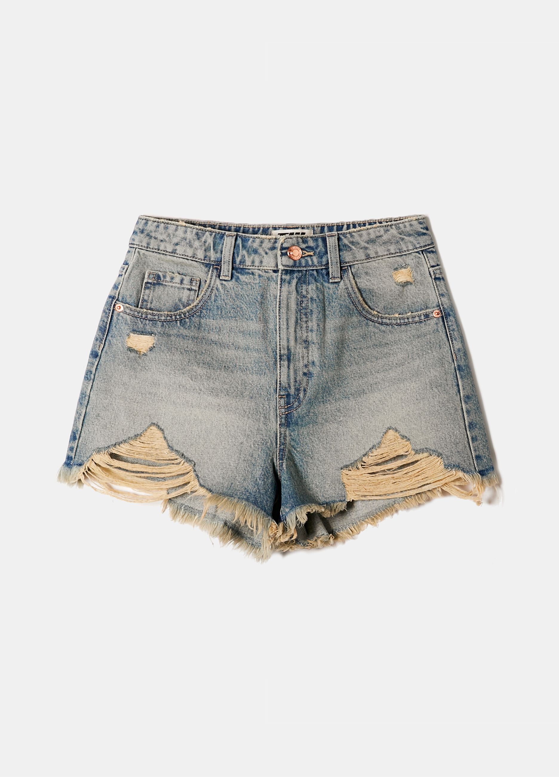 Denim shorts with fringing and abrasions