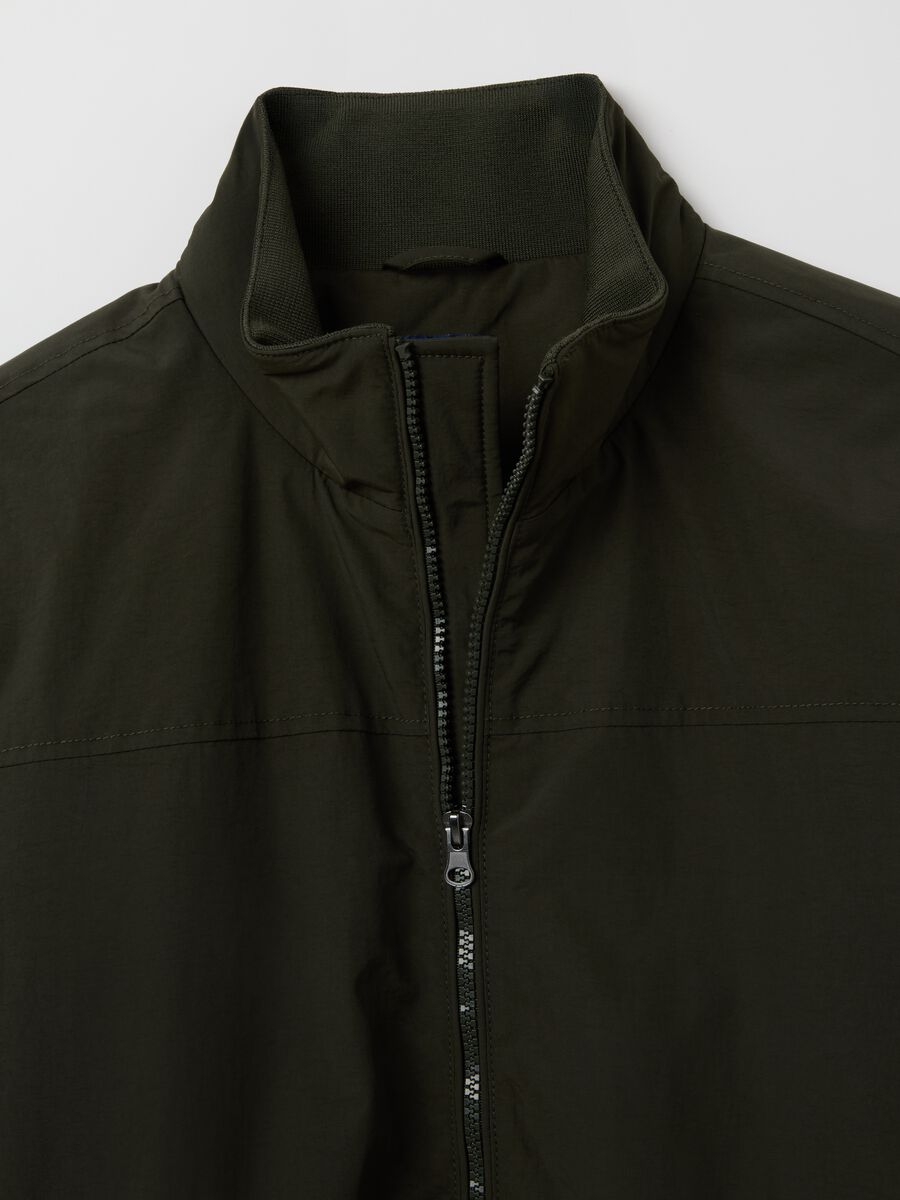 Green padded jacket with zip closure_5