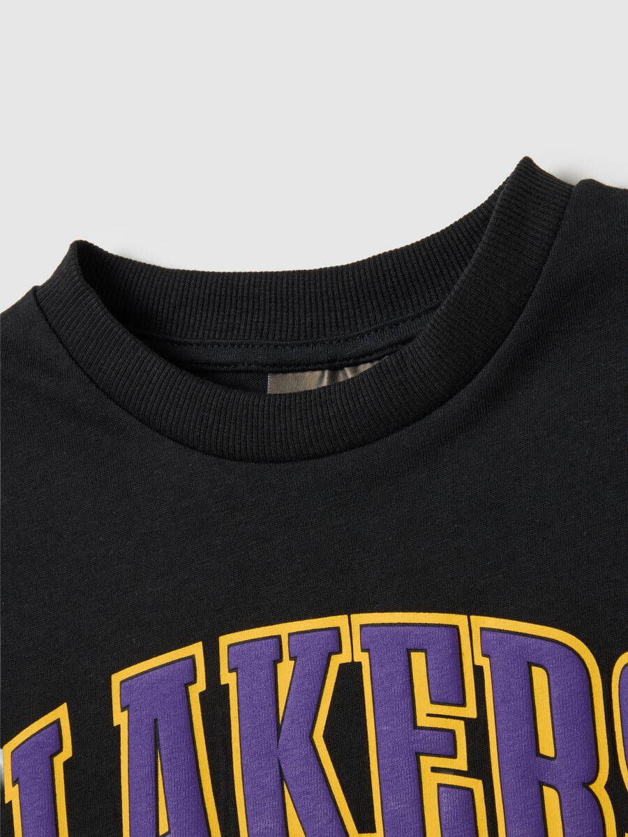 Black pure cotton regular fit kids' T-shirt with Los Angeles Lakers logo_2