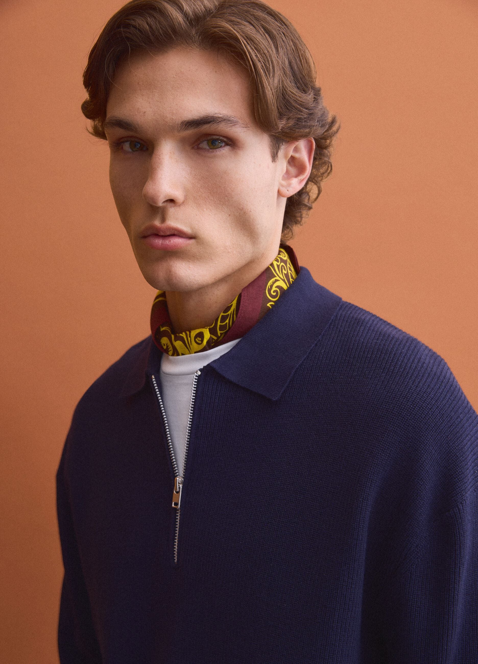 Polo blu in puro cotone con zip e collo classico