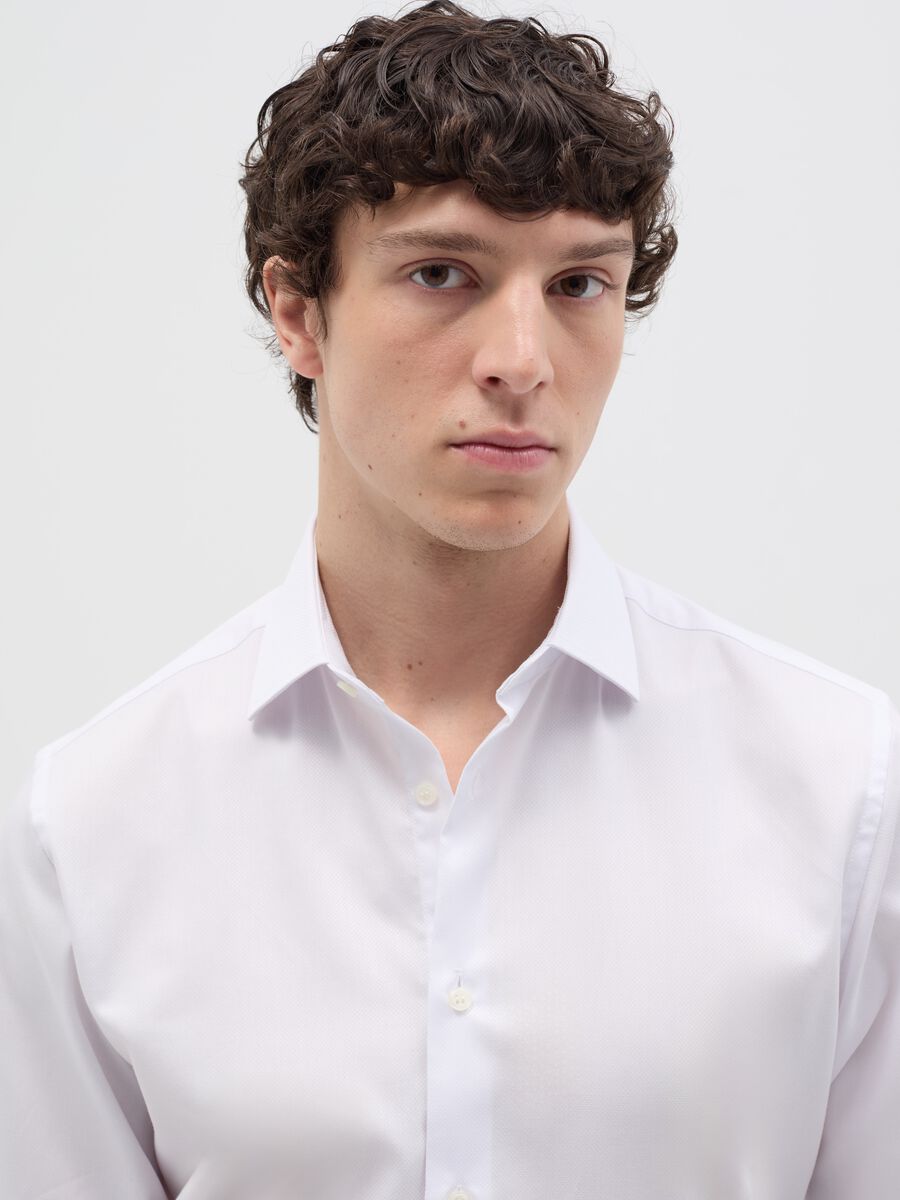 Regular-fit solid colour easy-iron shirt_1