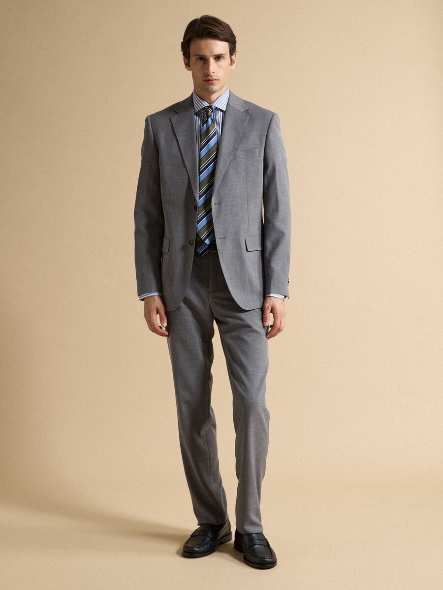 Grey stretch viscose slim-fit blazer with classic lapels_2