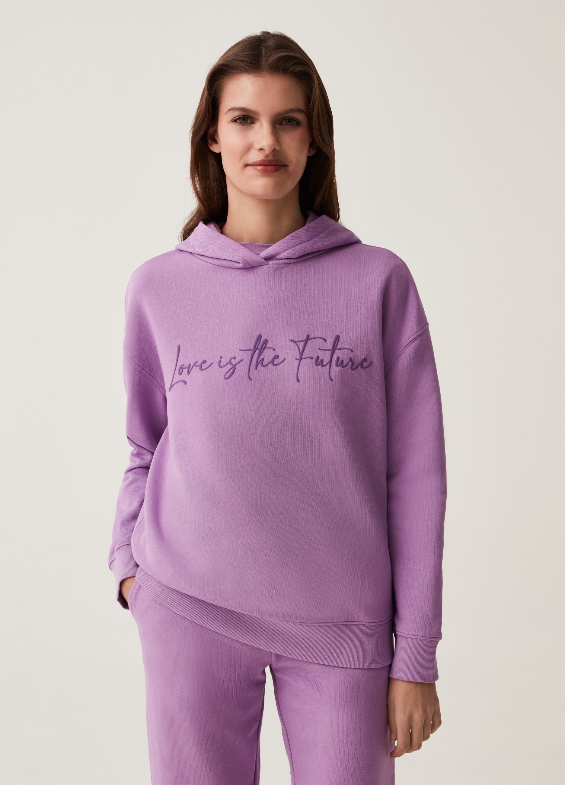 Fitness sweatshirt with hood and lettering print