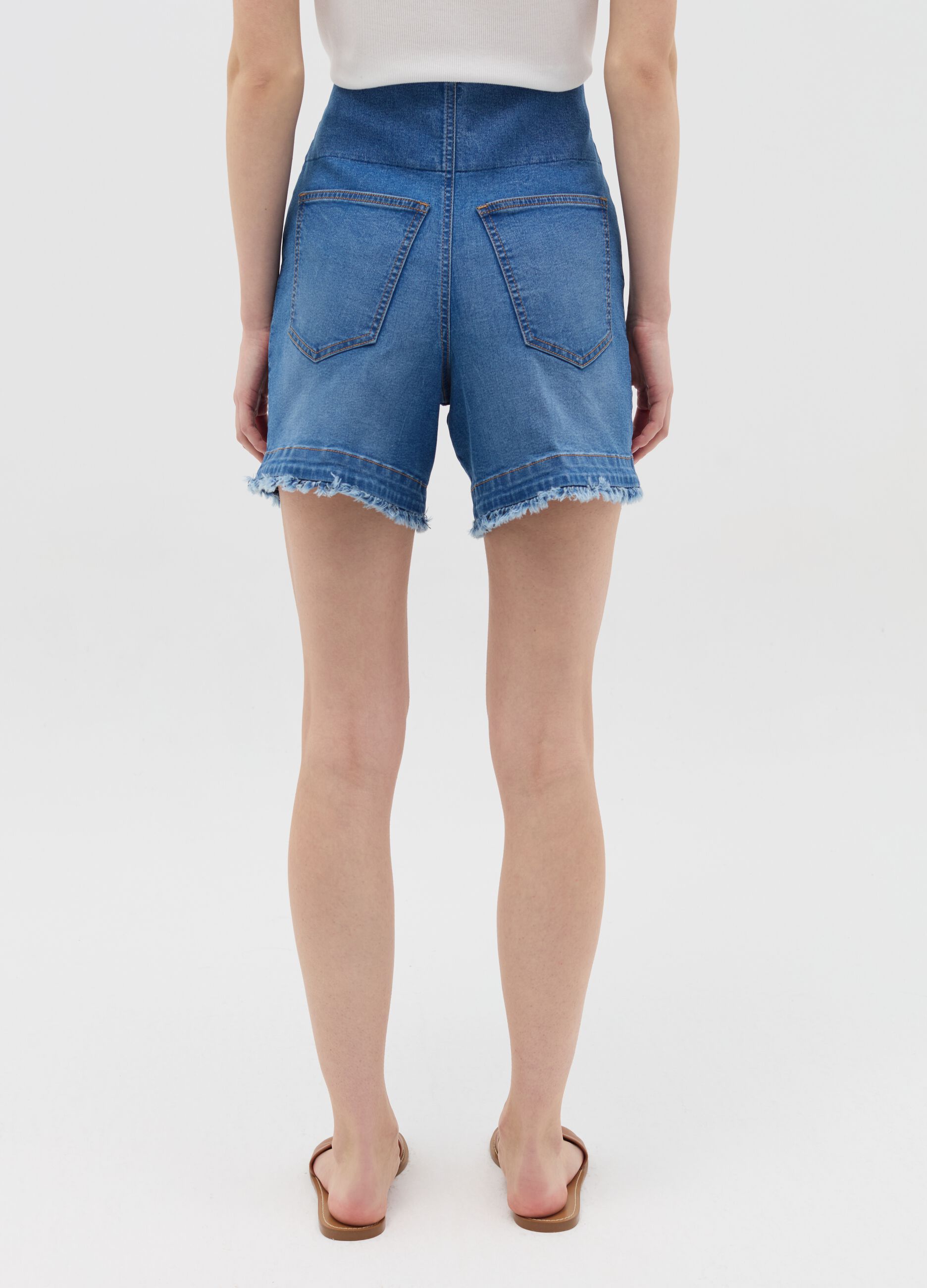 Fringed maternity shorts in denim