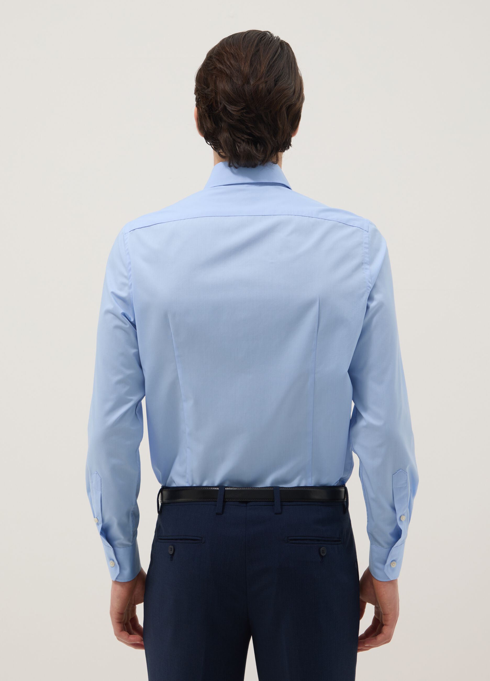 Light blue slim-fit long-sleeve button-down shirt